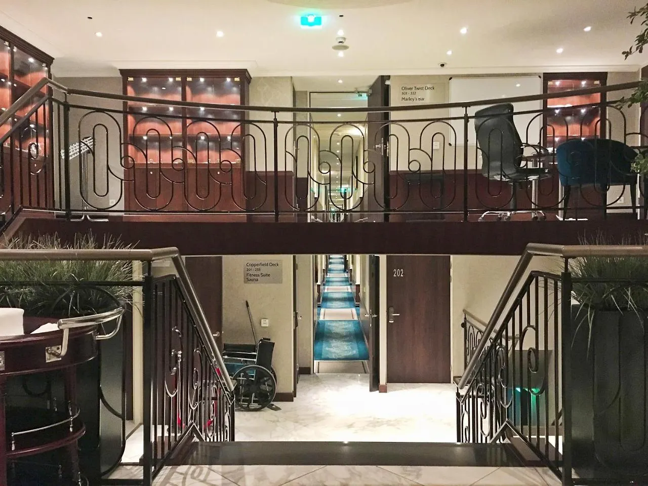 Hotel Select Ms Charles Dickens - Düsseldorf Deutschland